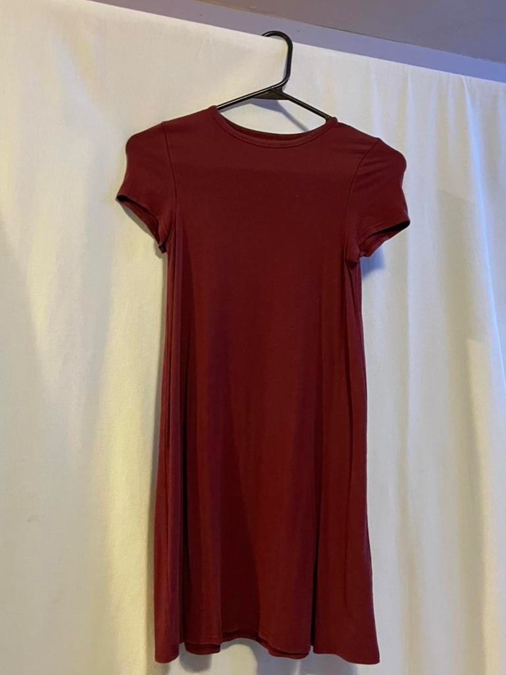 Women's Short-Sleeve Swing Dress in Burgundy